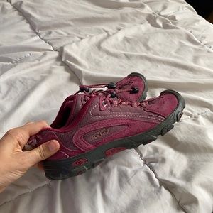 KEEN girls shoes